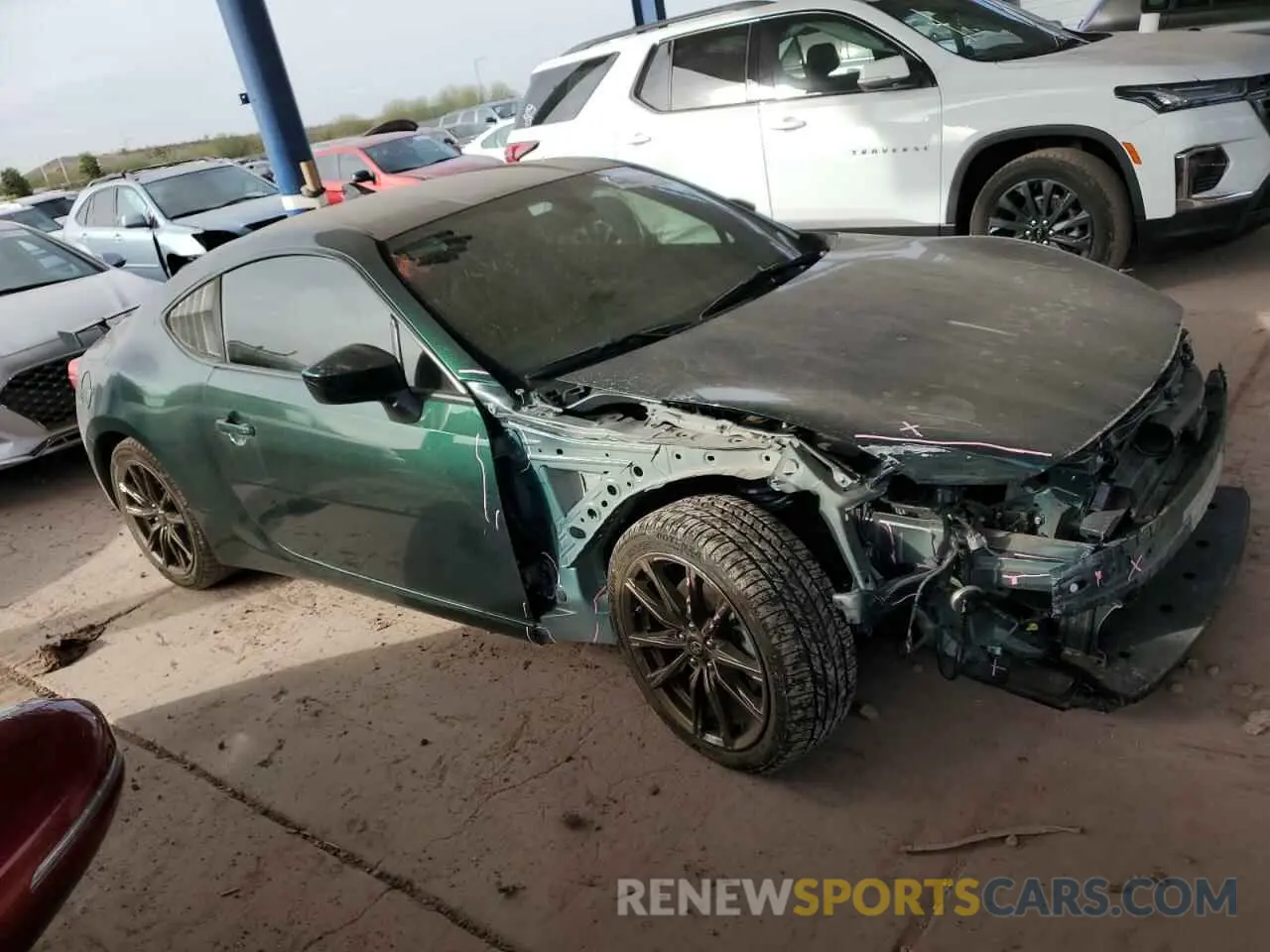 4 Photograph of a damaged car JF1ZNAE12L8751063 TOYOTA 86 2020