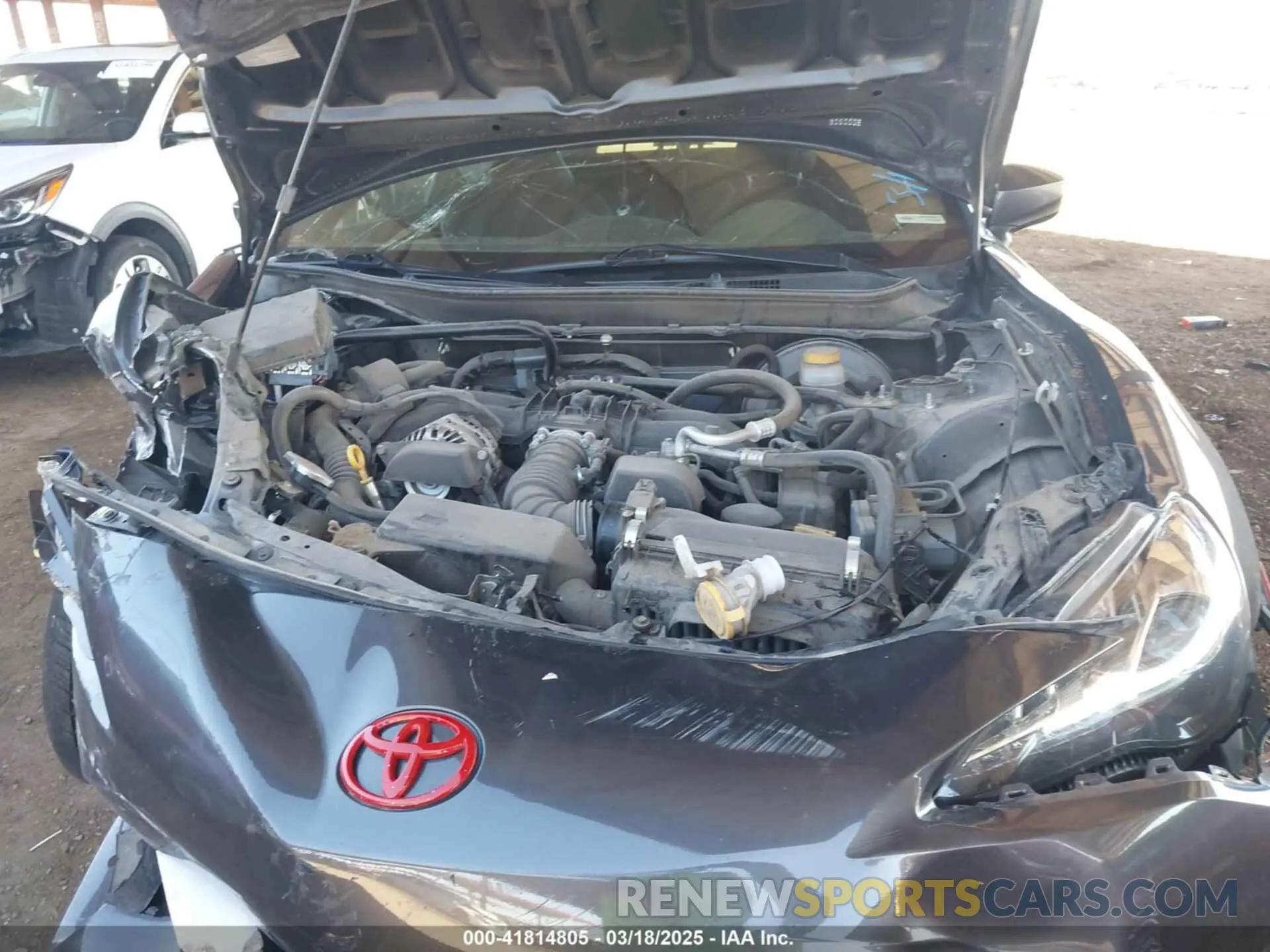 10 Photograph of a damaged car JF1ZNAE13L8752755 TOYOTA 86 2020