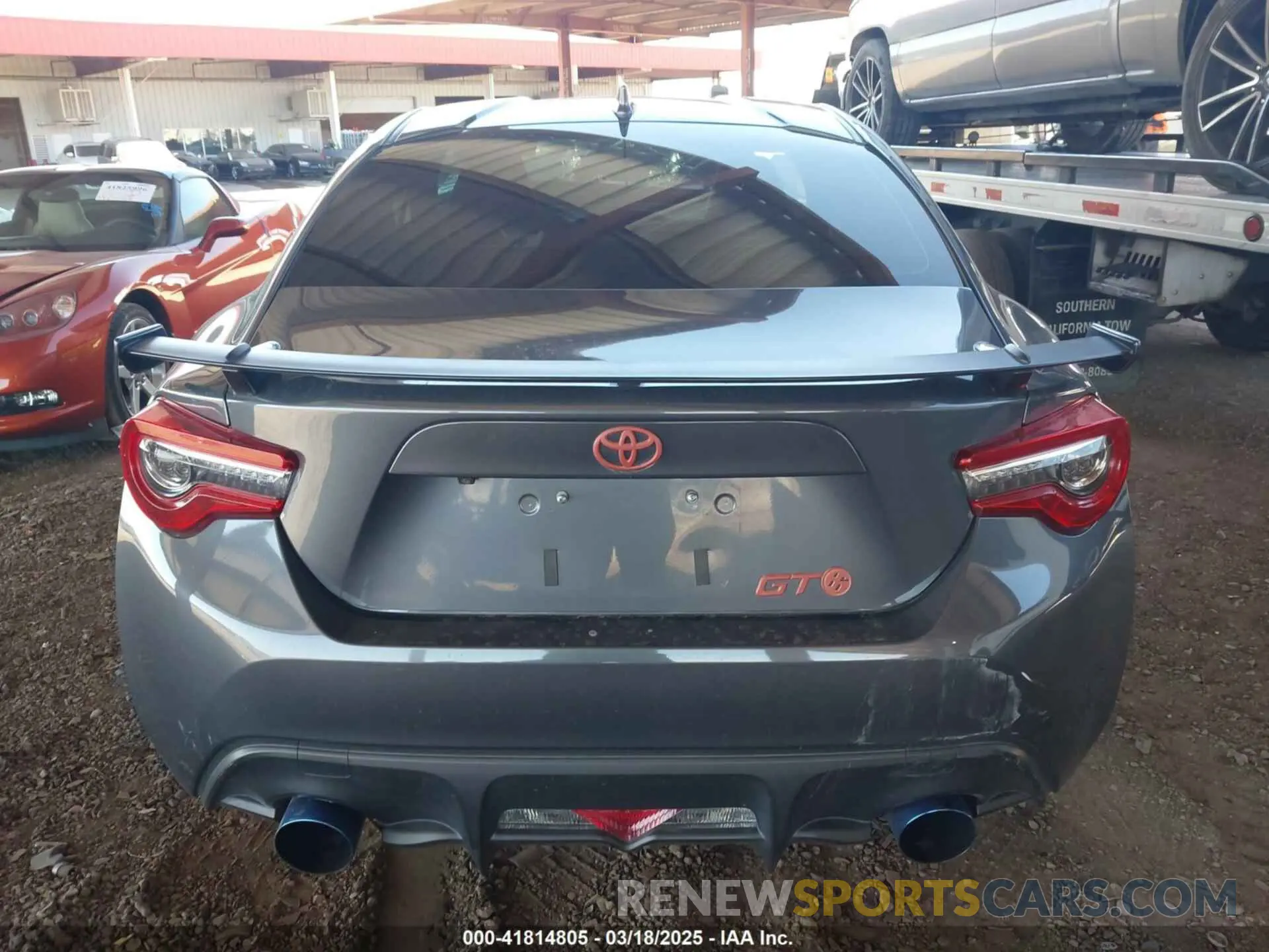 15 Photograph of a damaged car JF1ZNAE13L8752755 TOYOTA 86 2020