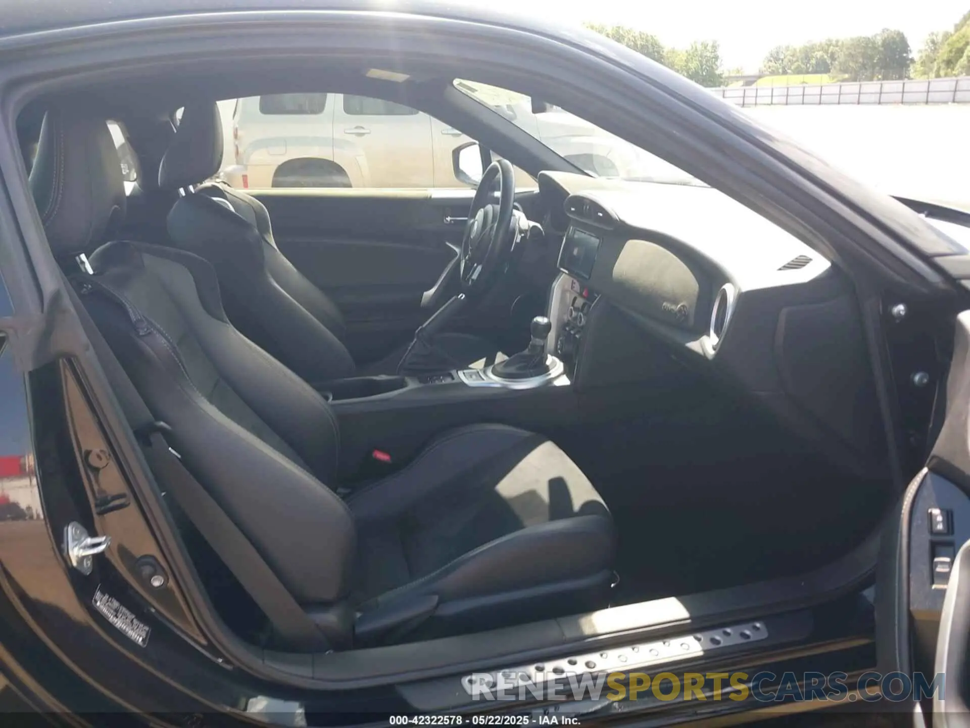 5 Photograph of a damaged car JF1ZNAE13L8753940 TOYOTA 86 2020