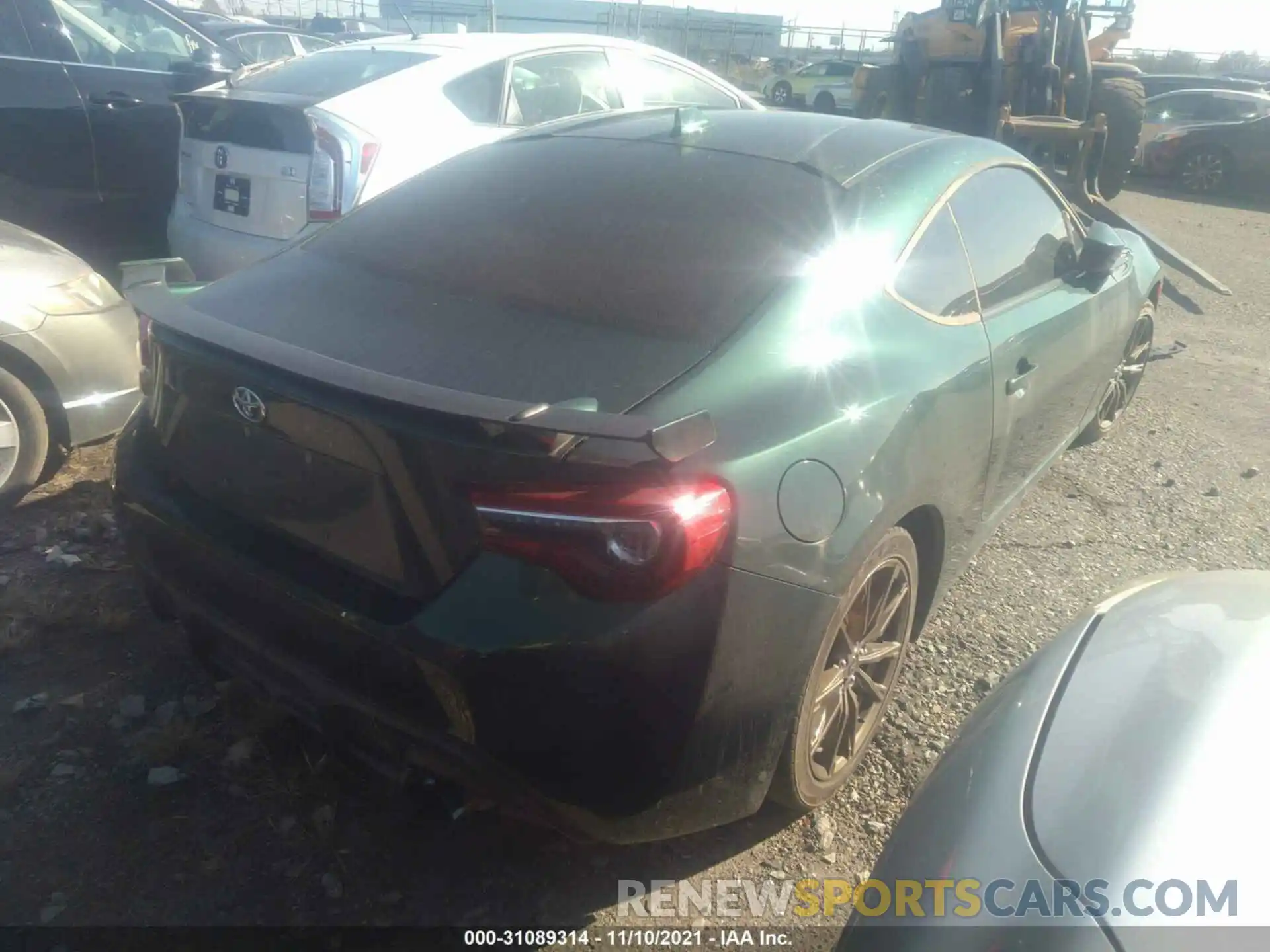 4 Photograph of a damaged car JF1ZNAE14L9750040 TOYOTA 86 2020