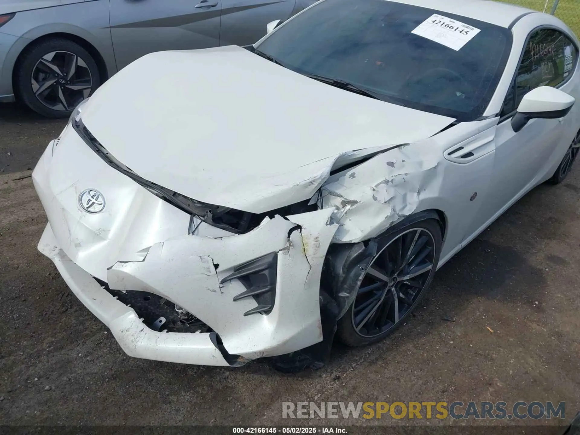 6 Photograph of a damaged car JF1ZNAE15L9751116 TOYOTA 86 2020