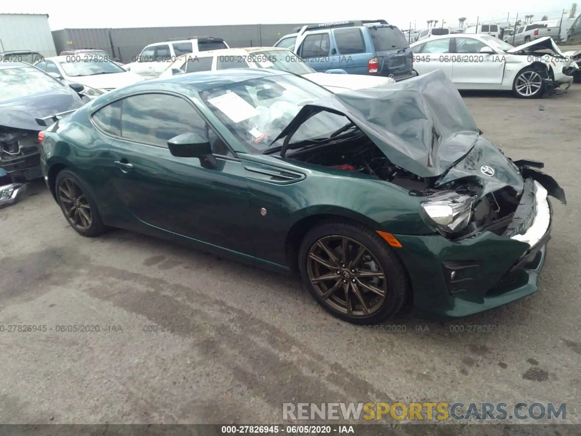 1 Photograph of a damaged car JF1ZNAE17L8750085 TOYOTA 86 2020