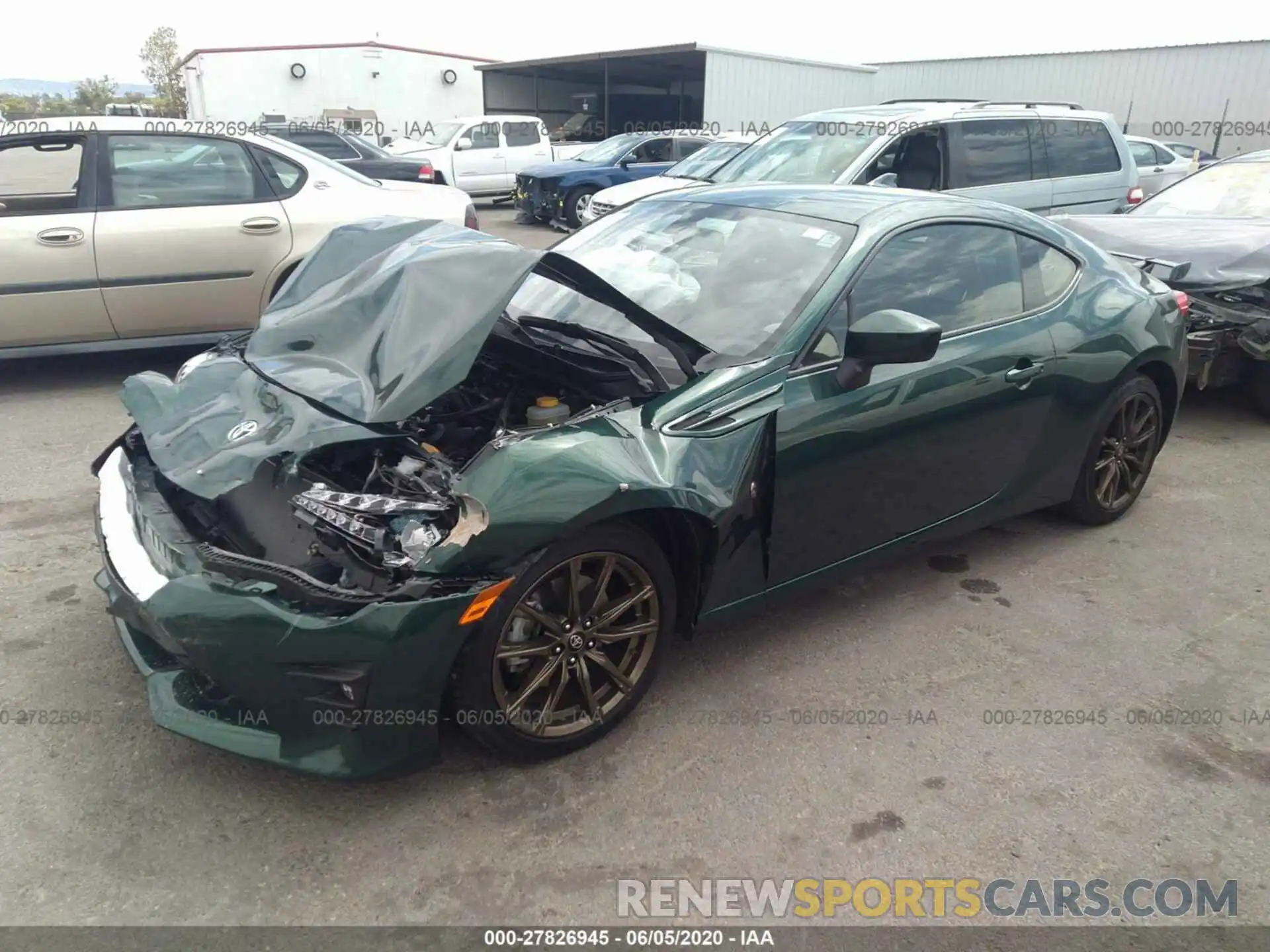 2 Photograph of a damaged car JF1ZNAE17L8750085 TOYOTA 86 2020