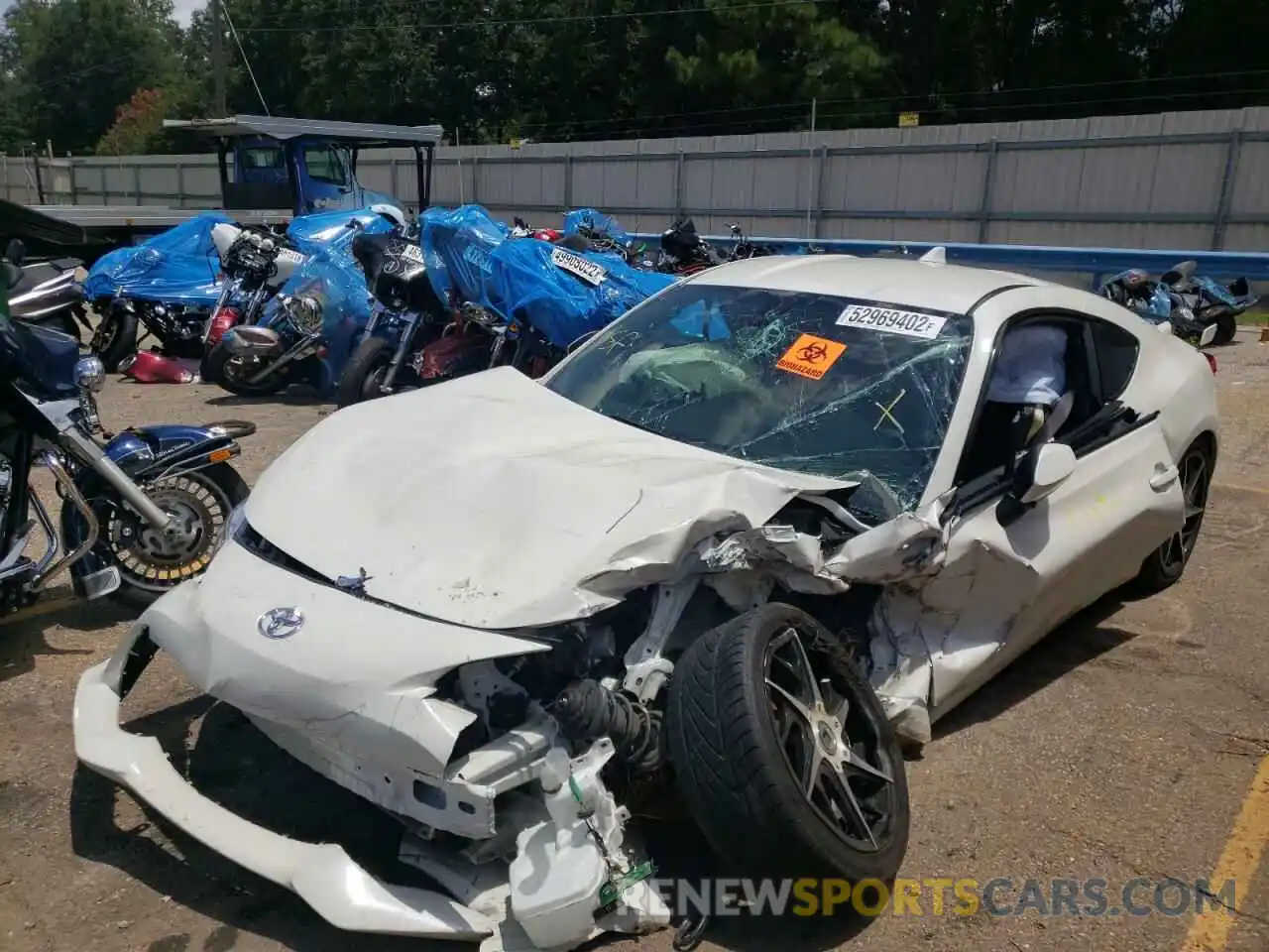 9 Photograph of a damaged car JF1ZNAE17L8752113 TOYOTA 86 2020