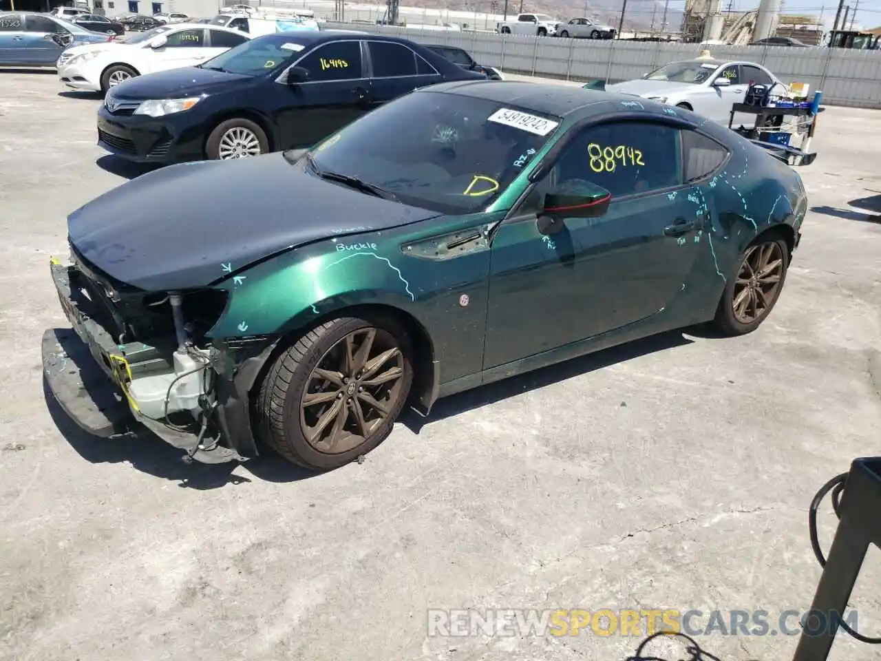 2 Photograph of a damaged car JF1ZNAE19L8750556 TOYOTA 86 2020