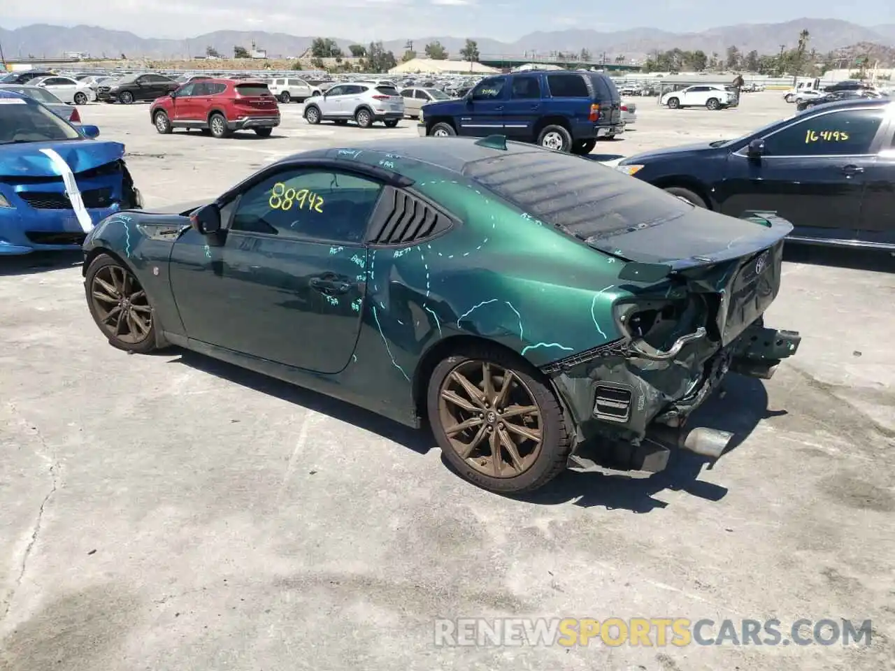 3 Photograph of a damaged car JF1ZNAE19L8750556 TOYOTA 86 2020