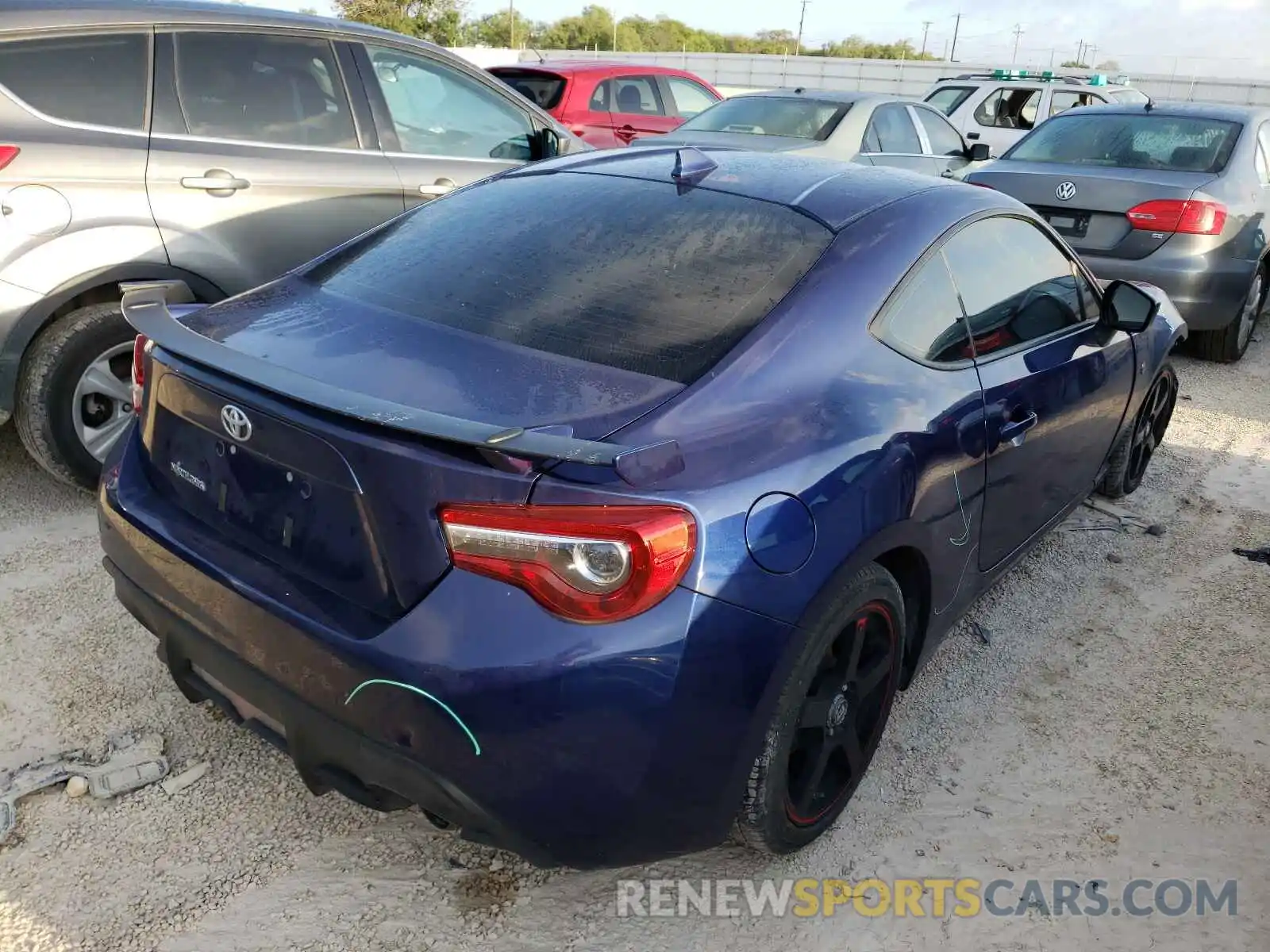 4 Photograph of a damaged car JF1ZNAE19L8751559 TOYOTA 86 2020