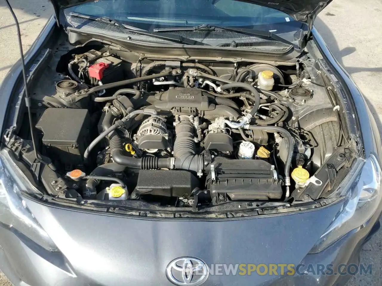 11 Photograph of a damaged car JF1ZNAE19L8752467 TOYOTA 86 2020
