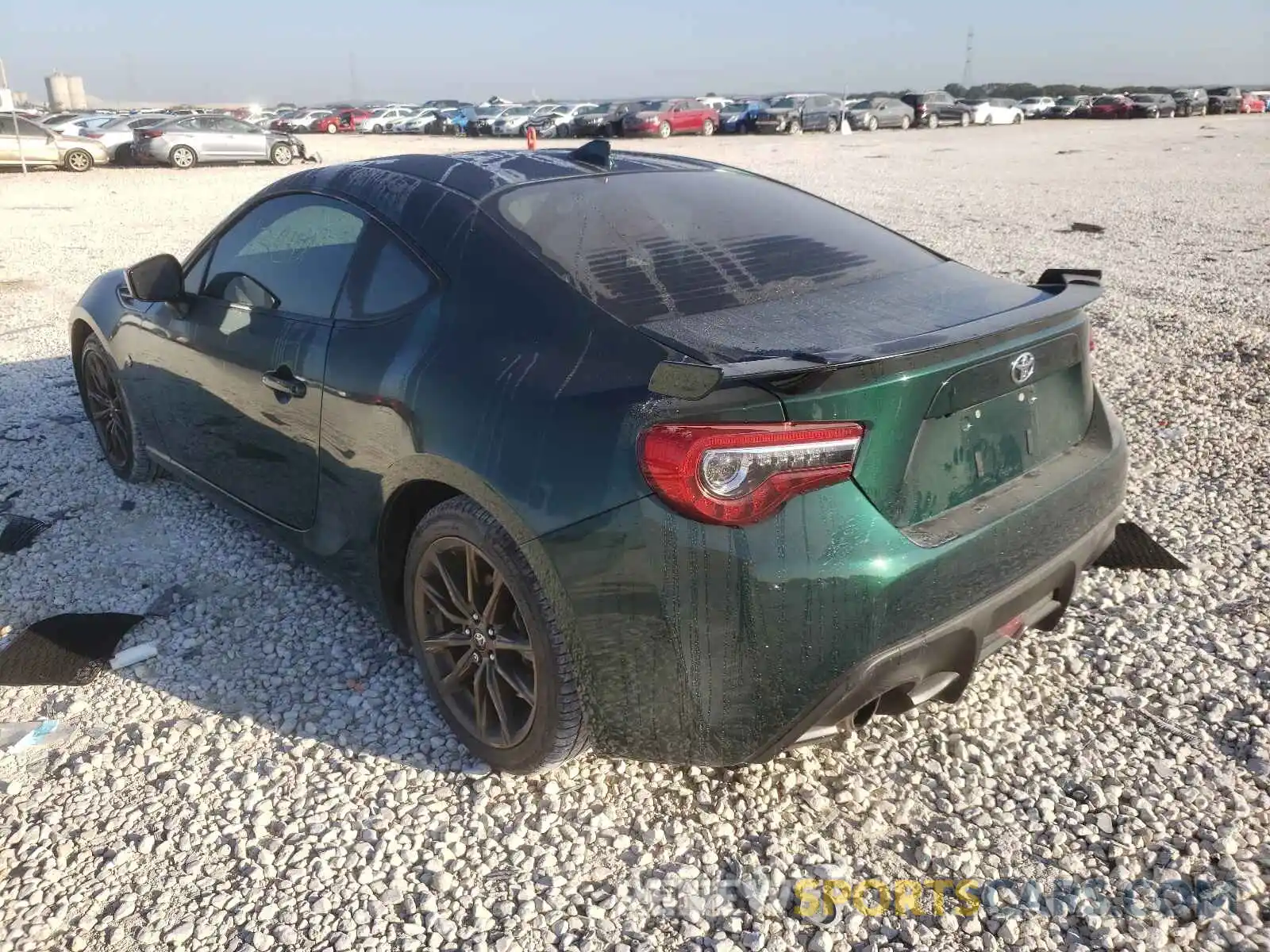 3 Photograph of a damaged car JF1ZNAE1XL9750186 TOYOTA 86 2020