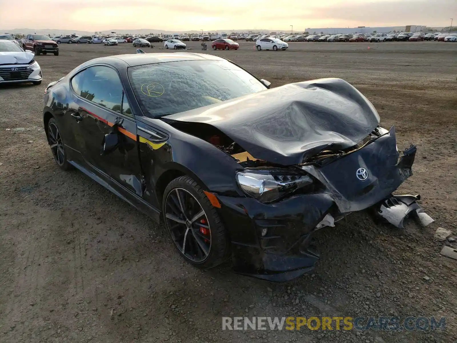 1 Photograph of a damaged car JF1ZNAE16K9701582 TOYOTA 86 GT 2019