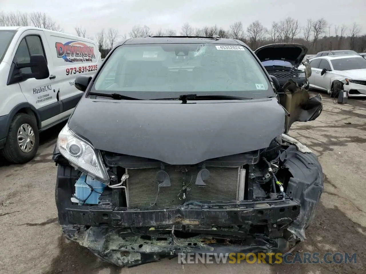 5 Photograph of a damaged car 5TDDZ3DC0KS226360 TOYOTA All Models 2019
