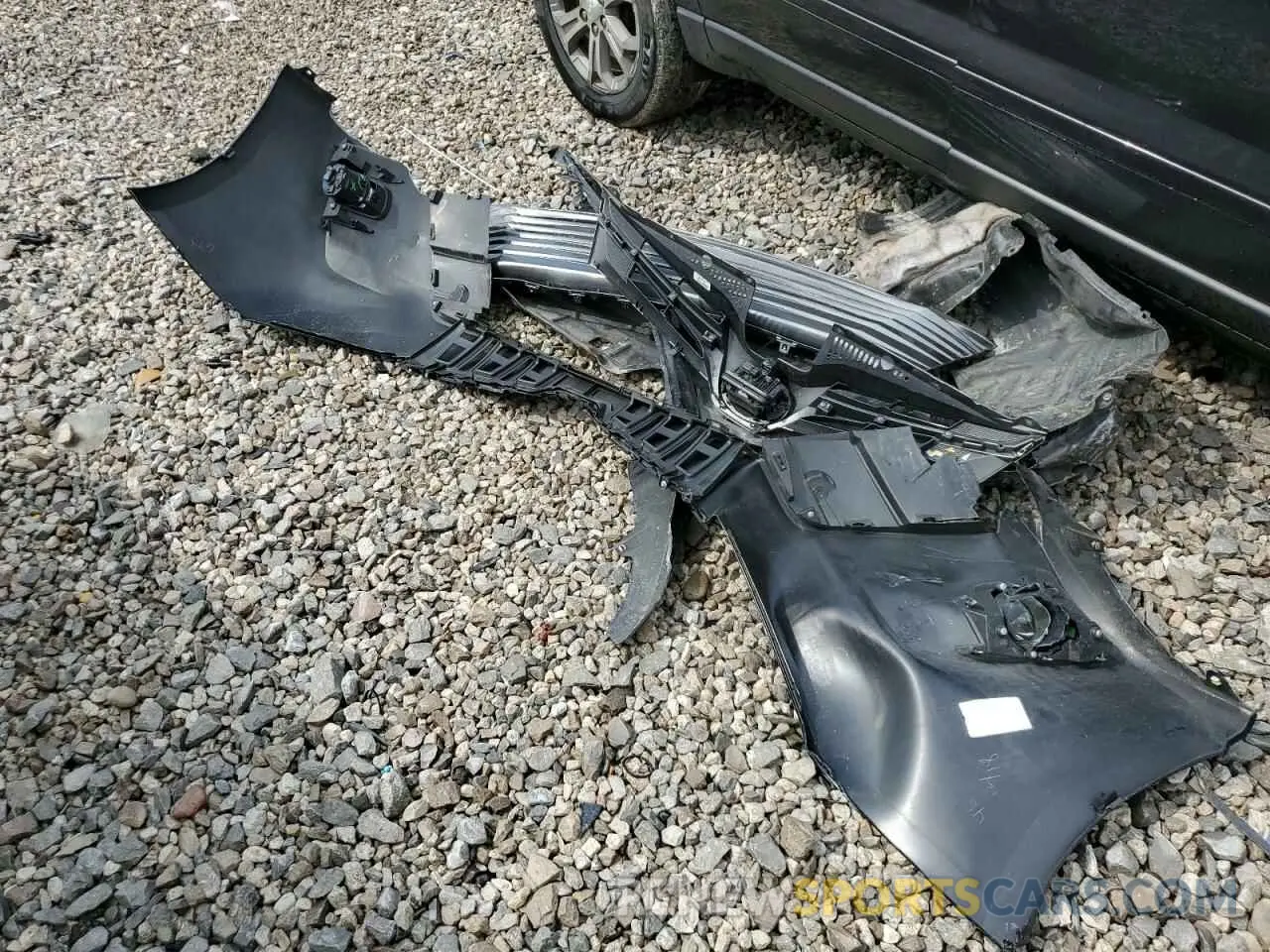 13 Photograph of a damaged car 5TDDZ3DC1KS221250 TOYOTA All Models 2019