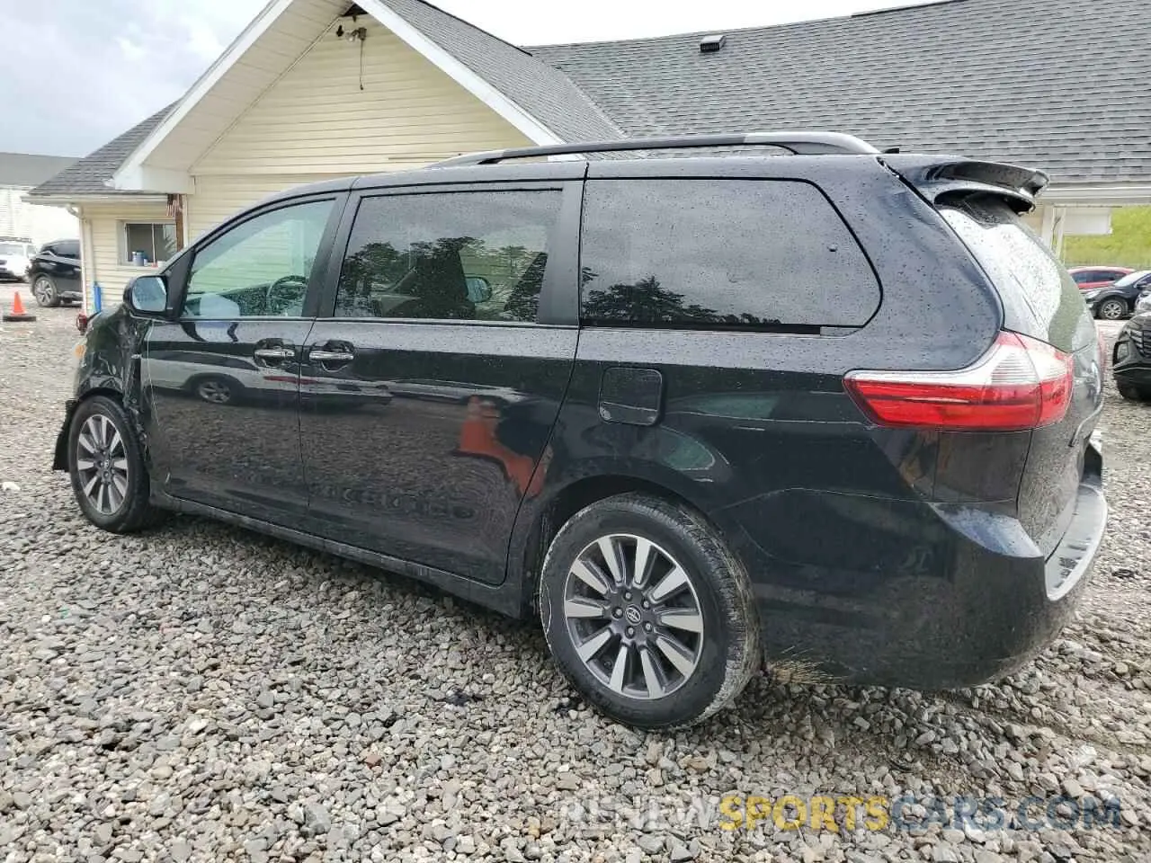 2 Photograph of a damaged car 5TDDZ3DC1KS221250 TOYOTA All Models 2019