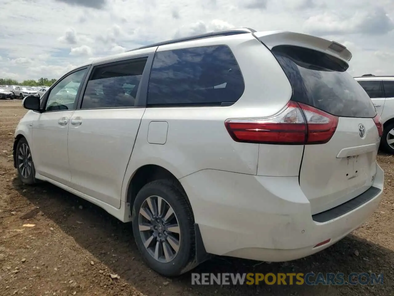 2 Photograph of a damaged car 5TDDZ3DC2KS210712 TOYOTA All Models 2019