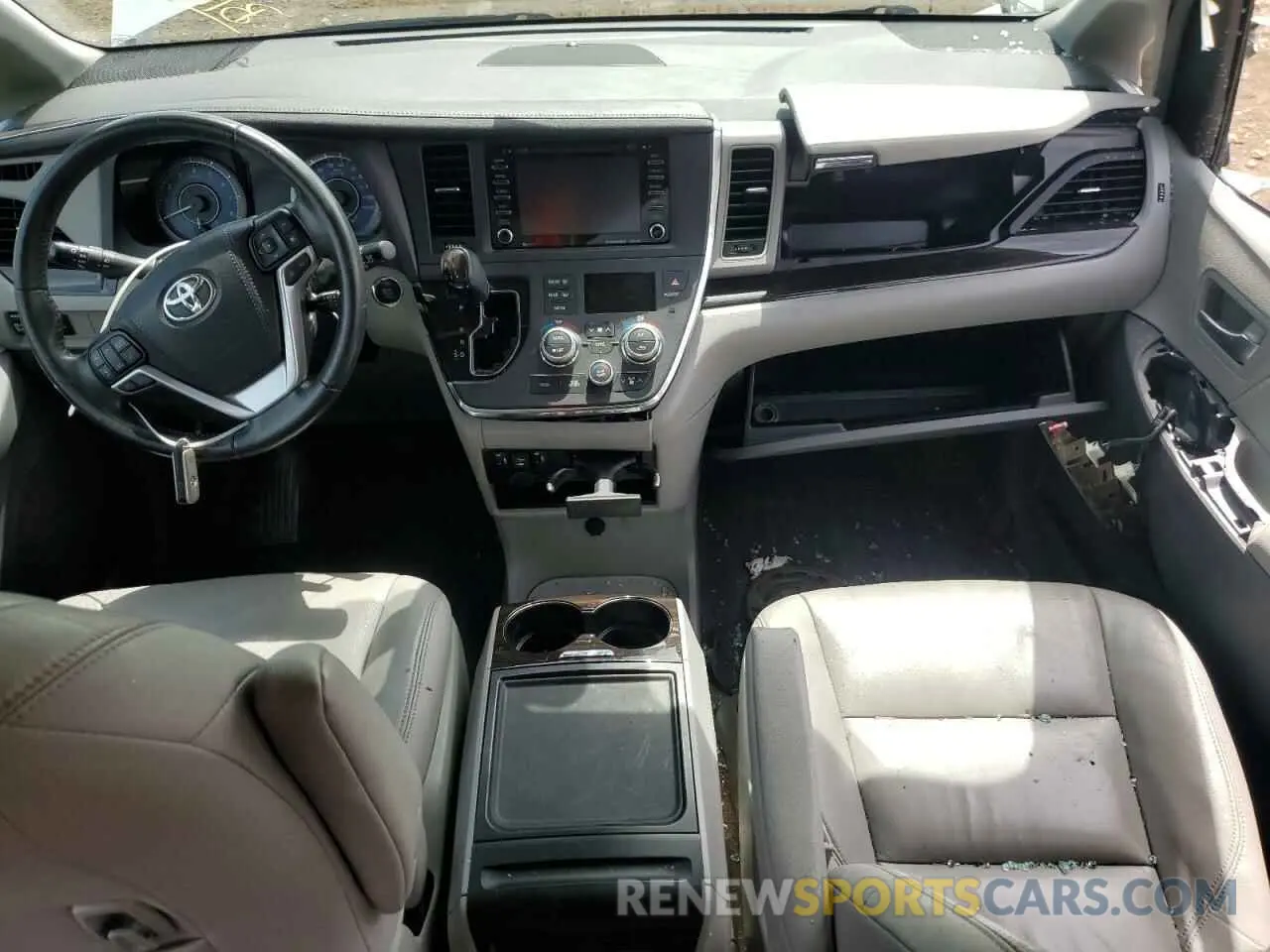 8 Photograph of a damaged car 5TDDZ3DC2KS210712 TOYOTA All Models 2019