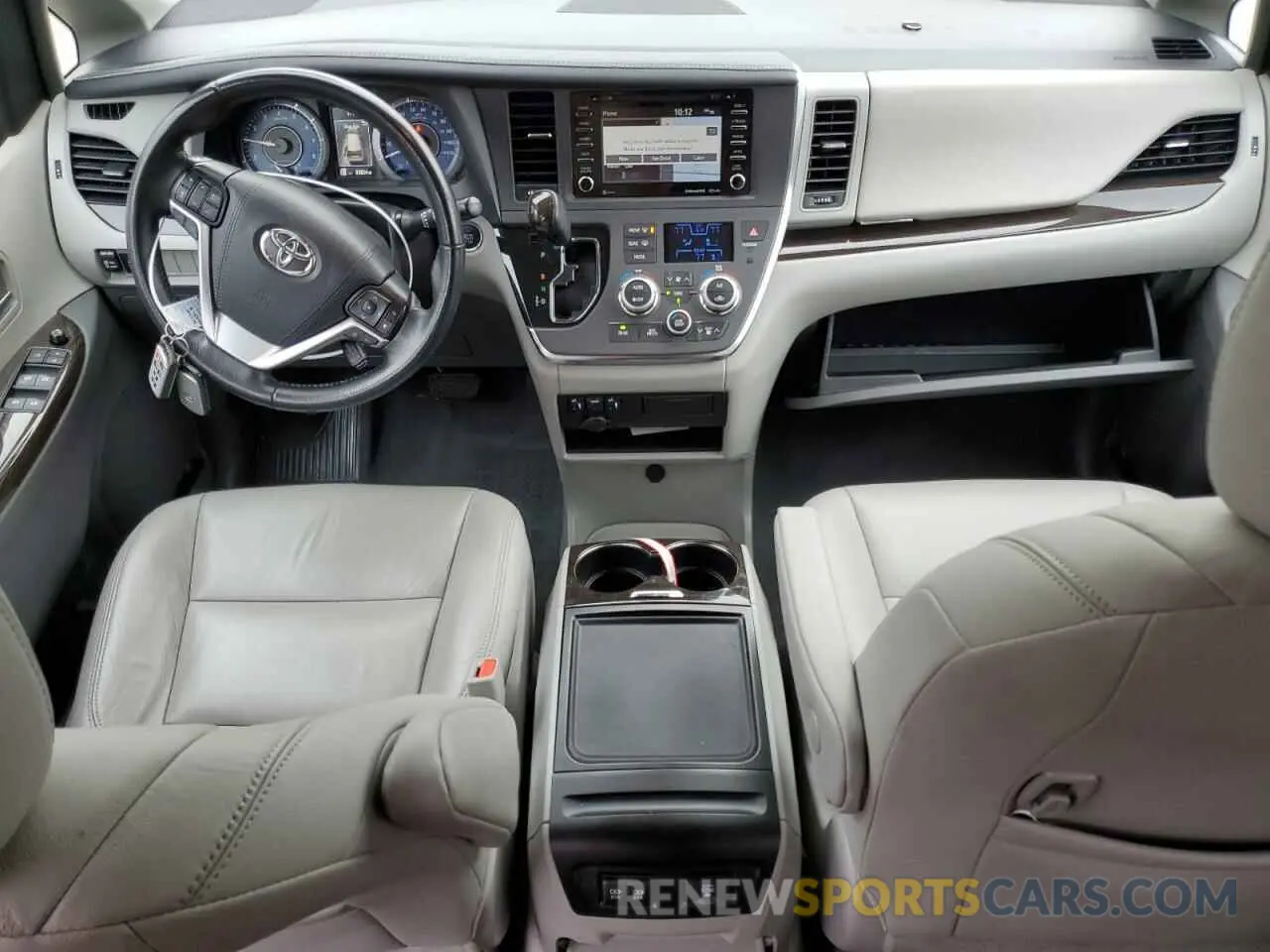 8 Photograph of a damaged car 5TDDZ3DC5KS224300 TOYOTA All Models 2019