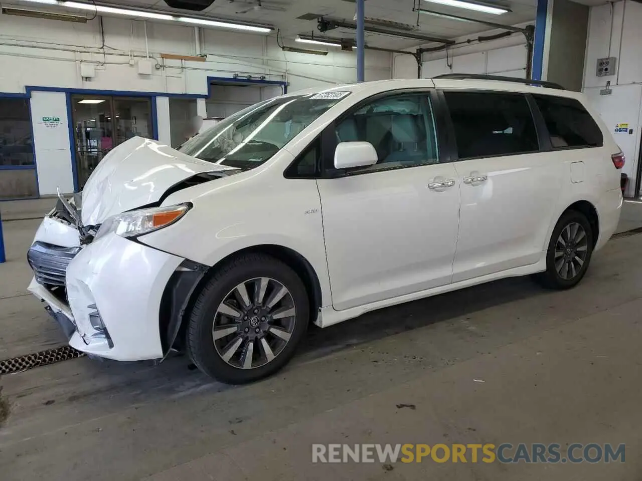 1 Photograph of a damaged car 5TDDZ3DC5KS227259 TOYOTA All Models 2019