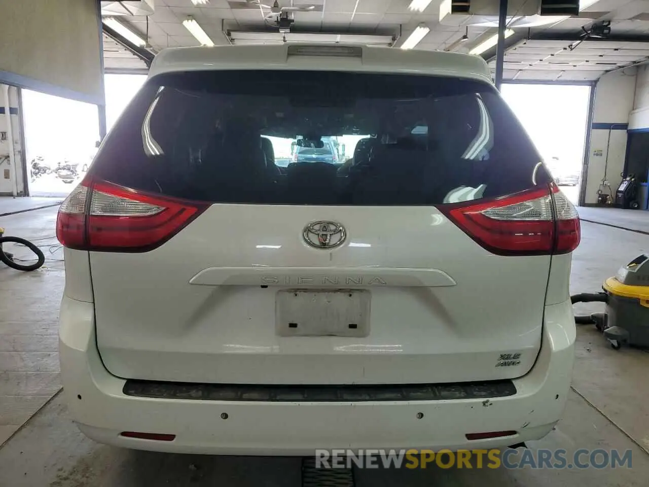 6 Photograph of a damaged car 5TDDZ3DC5KS227259 TOYOTA All Models 2019