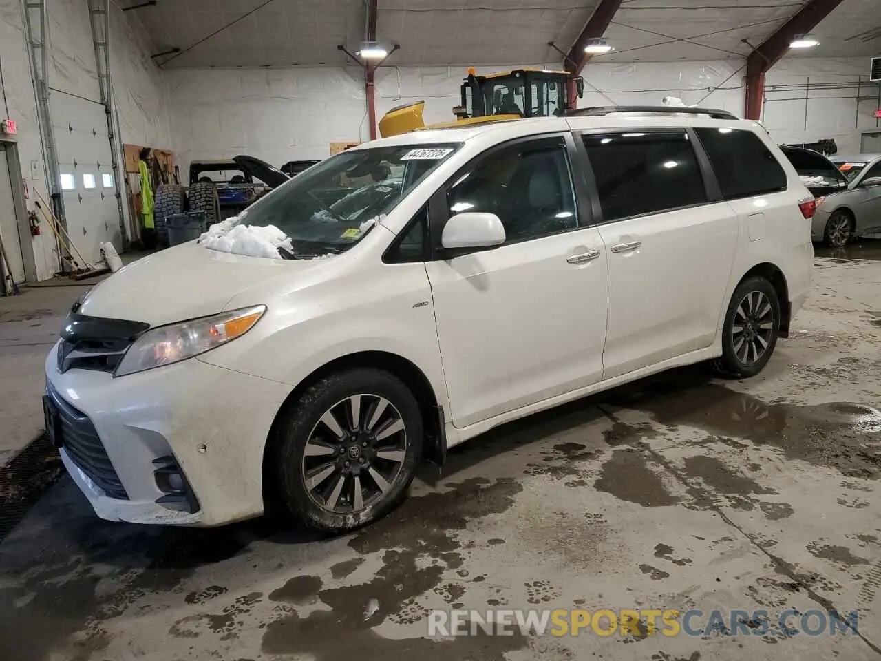 1 Photograph of a damaged car 5TDDZ3DC6KS218912 TOYOTA All Models 2019