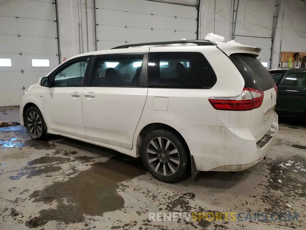 2 Photograph of a damaged car 5TDDZ3DC6KS218912 TOYOTA All Models 2019