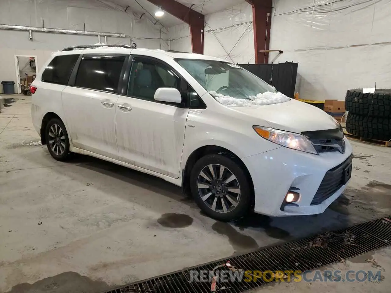4 Photograph of a damaged car 5TDDZ3DC6KS218912 TOYOTA All Models 2019
