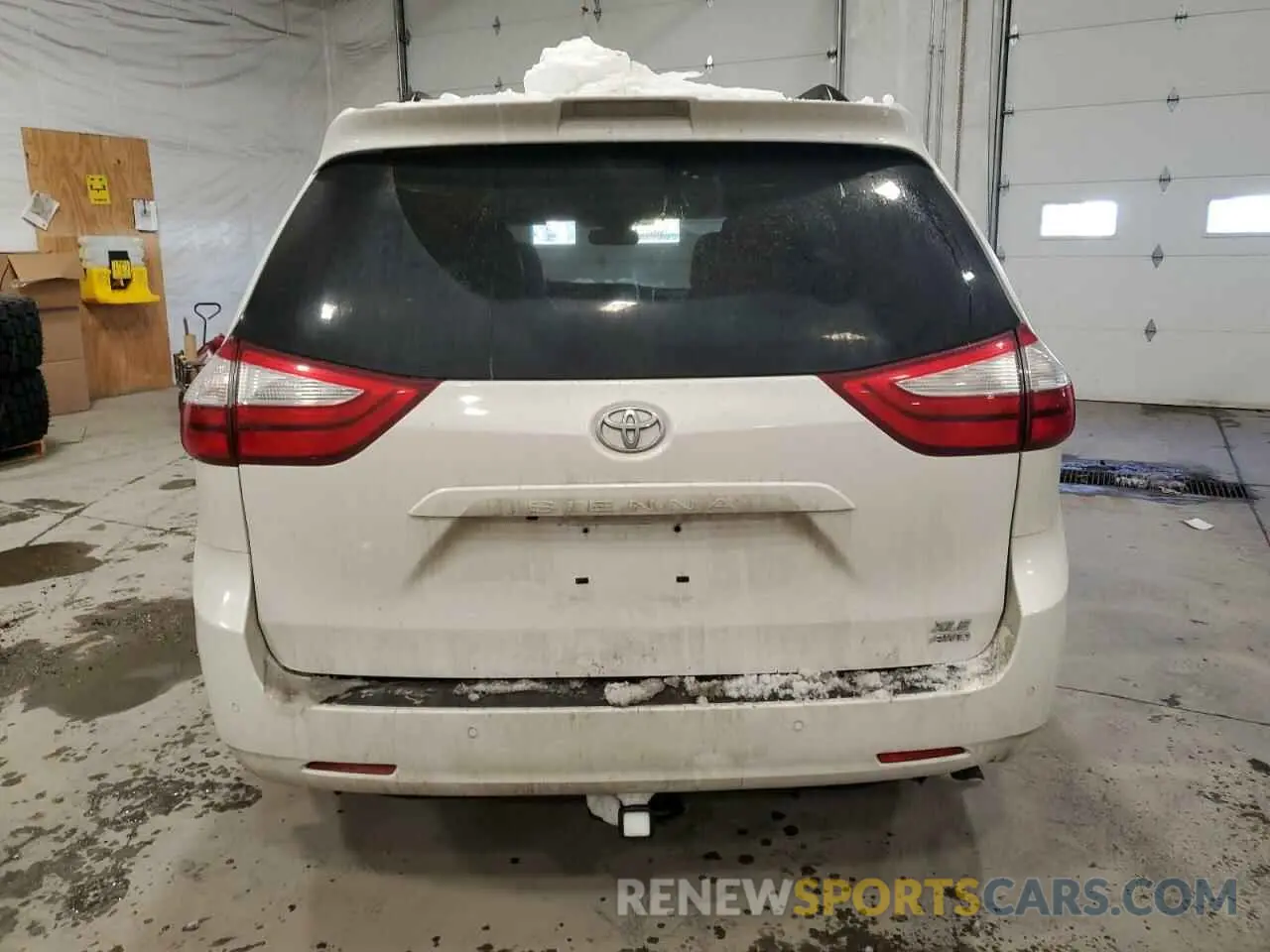 6 Photograph of a damaged car 5TDDZ3DC6KS218912 TOYOTA All Models 2019