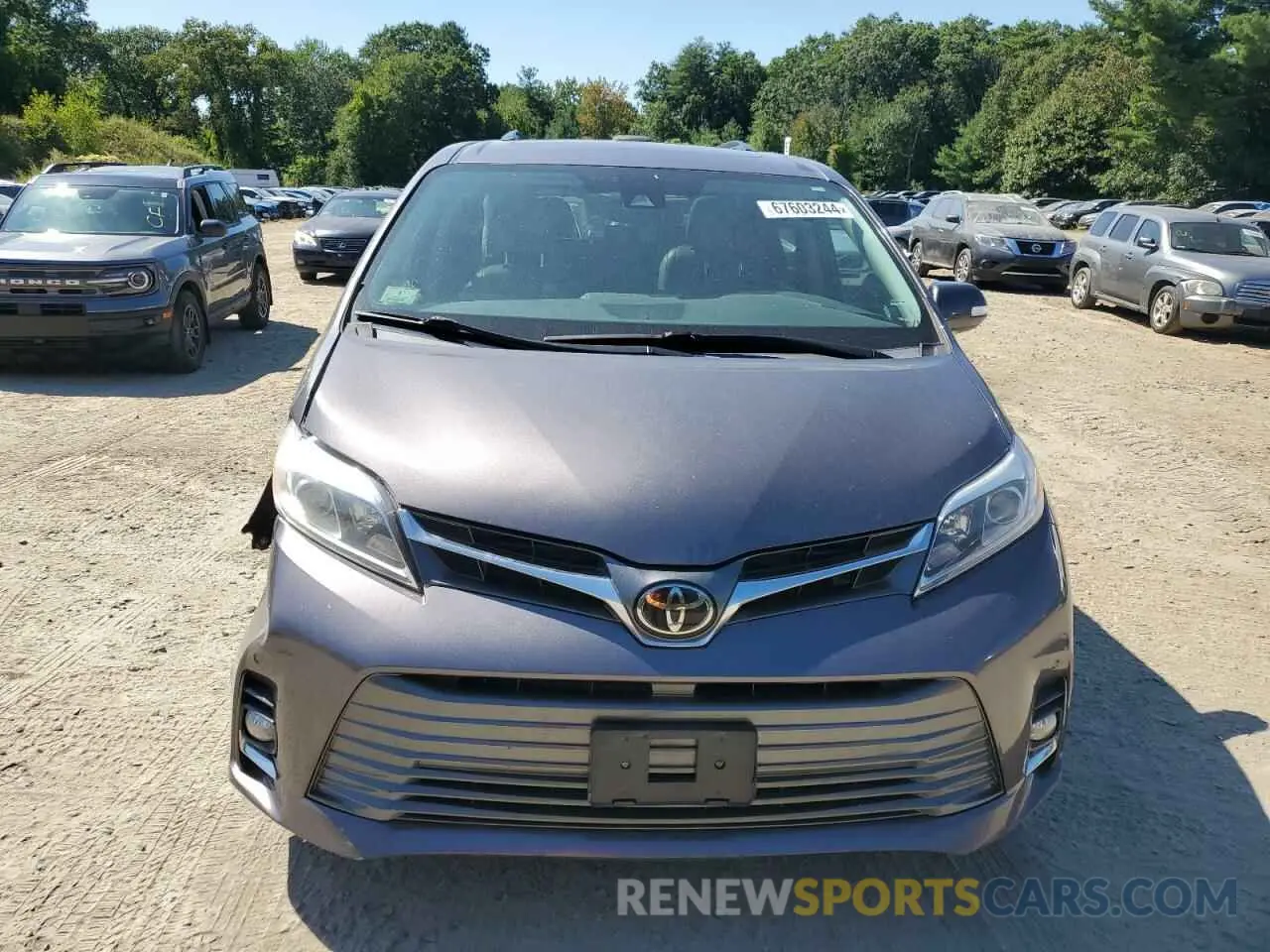 5 Photograph of a damaged car 5TDDZ3DC7KS222628 TOYOTA All Models 2019