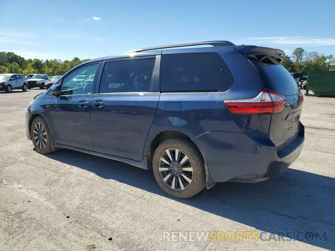 2 Photograph of a damaged car 5TDJZ3DC4KS220936 TOYOTA All Models 2019
