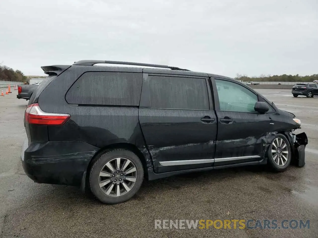 3 Photograph of a damaged car 5TDJZ3DC5KS219388 TOYOTA All Models 2019