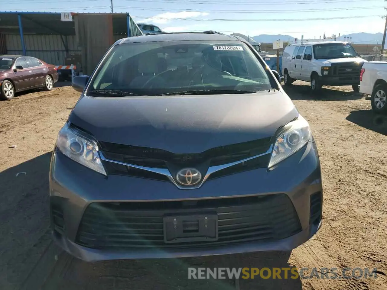 5 Photograph of a damaged car 5TDJZ3DC6KS219268 TOYOTA All Models 2019
