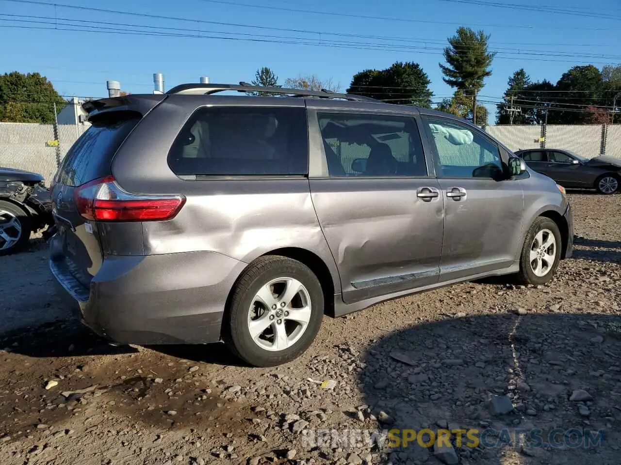 3 Photograph of a damaged car 5TDKZ3DC1KS003557 TOYOTA All Models 2019