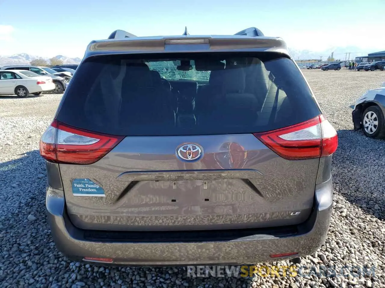 6 Photograph of a damaged car 5TDKZ3DC1KS003901 TOYOTA All Models 2019