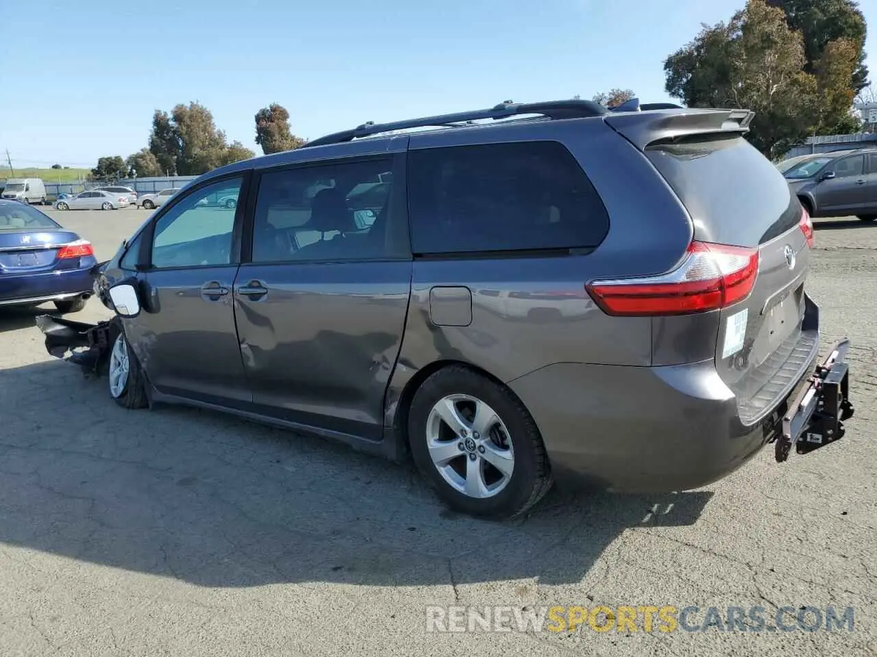2 Photograph of a damaged car 5TDKZ3DC1KS020293 TOYOTA All Models 2019