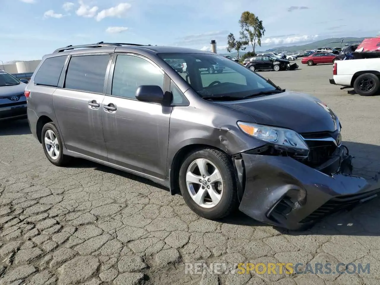 4 Photograph of a damaged car 5TDKZ3DC1KS020293 TOYOTA All Models 2019