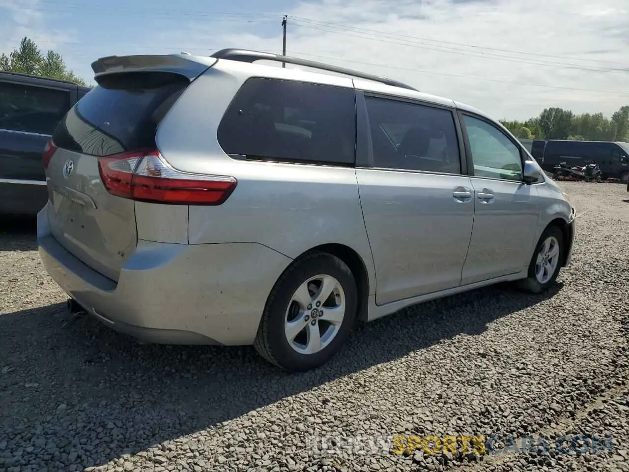 3 Photograph of a damaged car 5TDKZ3DC2KS011179 TOYOTA All Models 2019