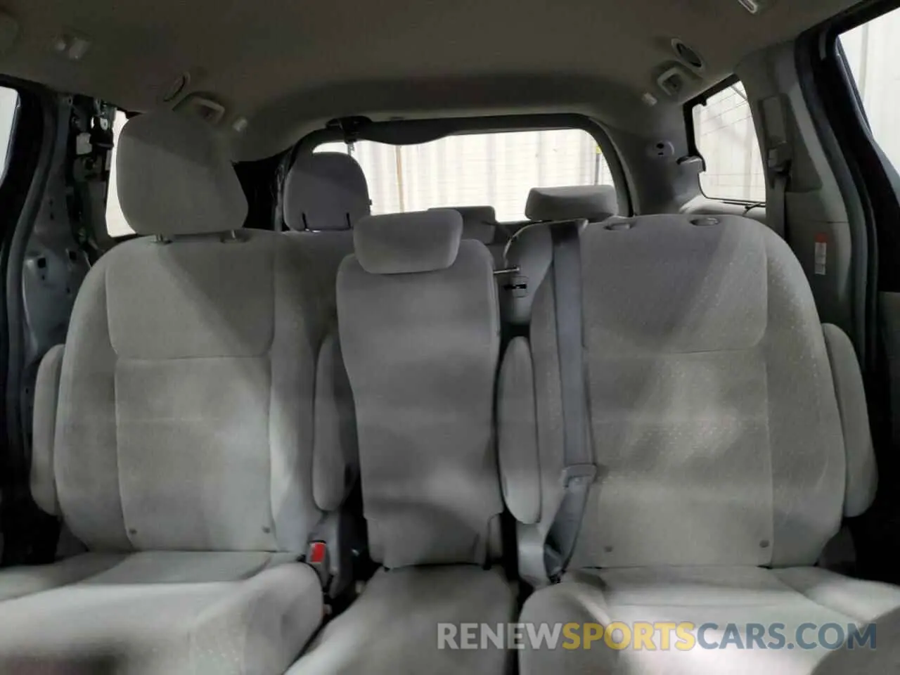 10 Photograph of a damaged car 5TDKZ3DC2KS020187 TOYOTA All Models 2019