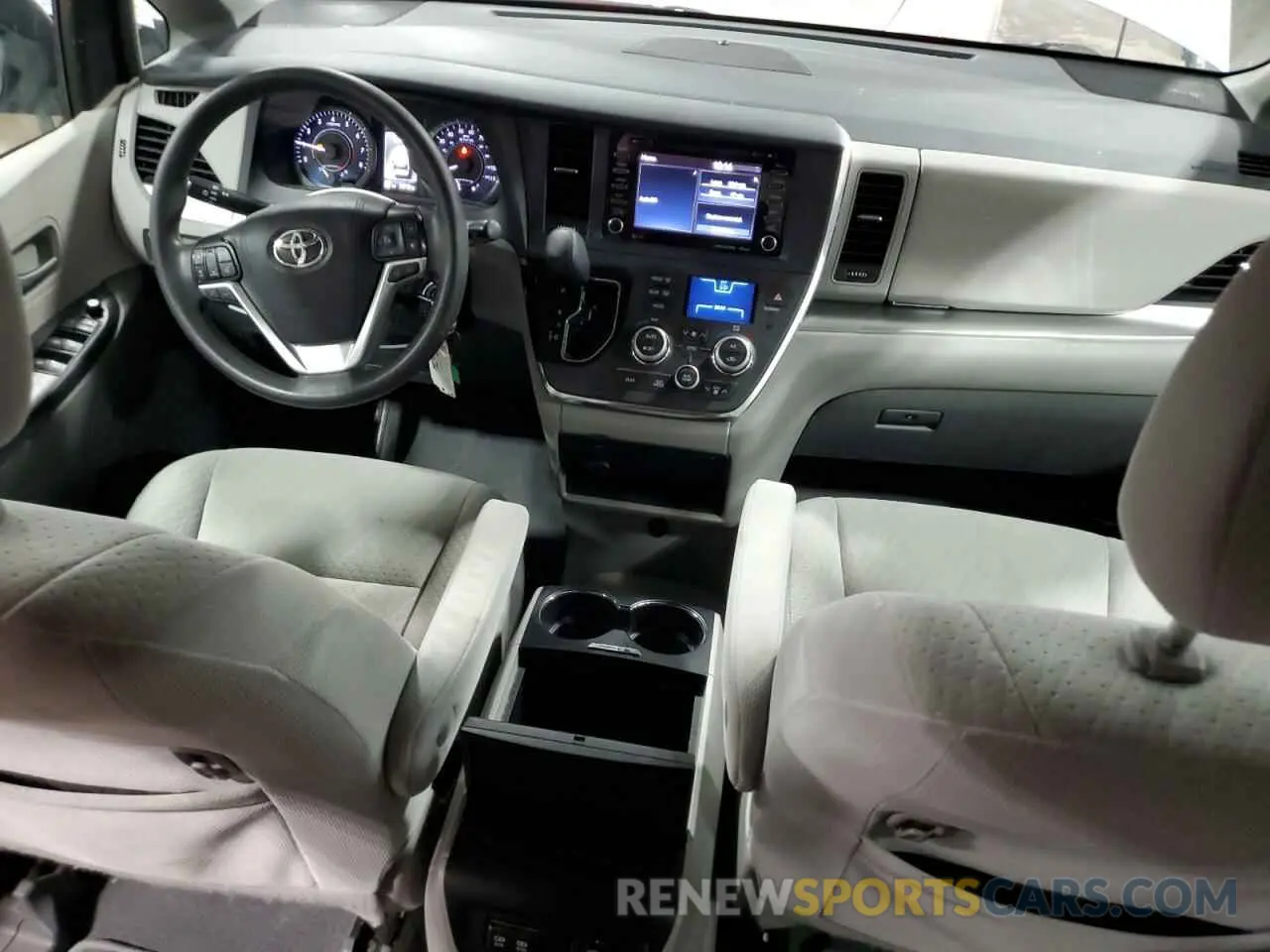 8 Photograph of a damaged car 5TDKZ3DC2KS020187 TOYOTA All Models 2019