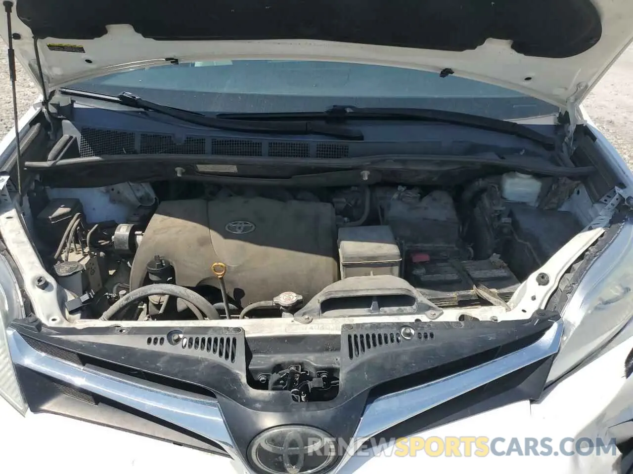 12 Photograph of a damaged car 5TDKZ3DC3KS017900 TOYOTA All Models 2019
