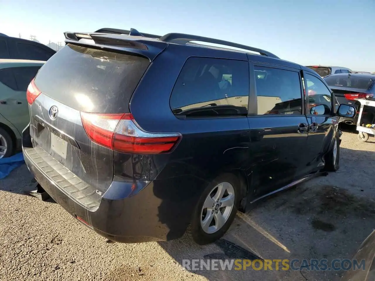 3 Photograph of a damaged car 5TDKZ3DC3KS983311 TOYOTA All Models 2019