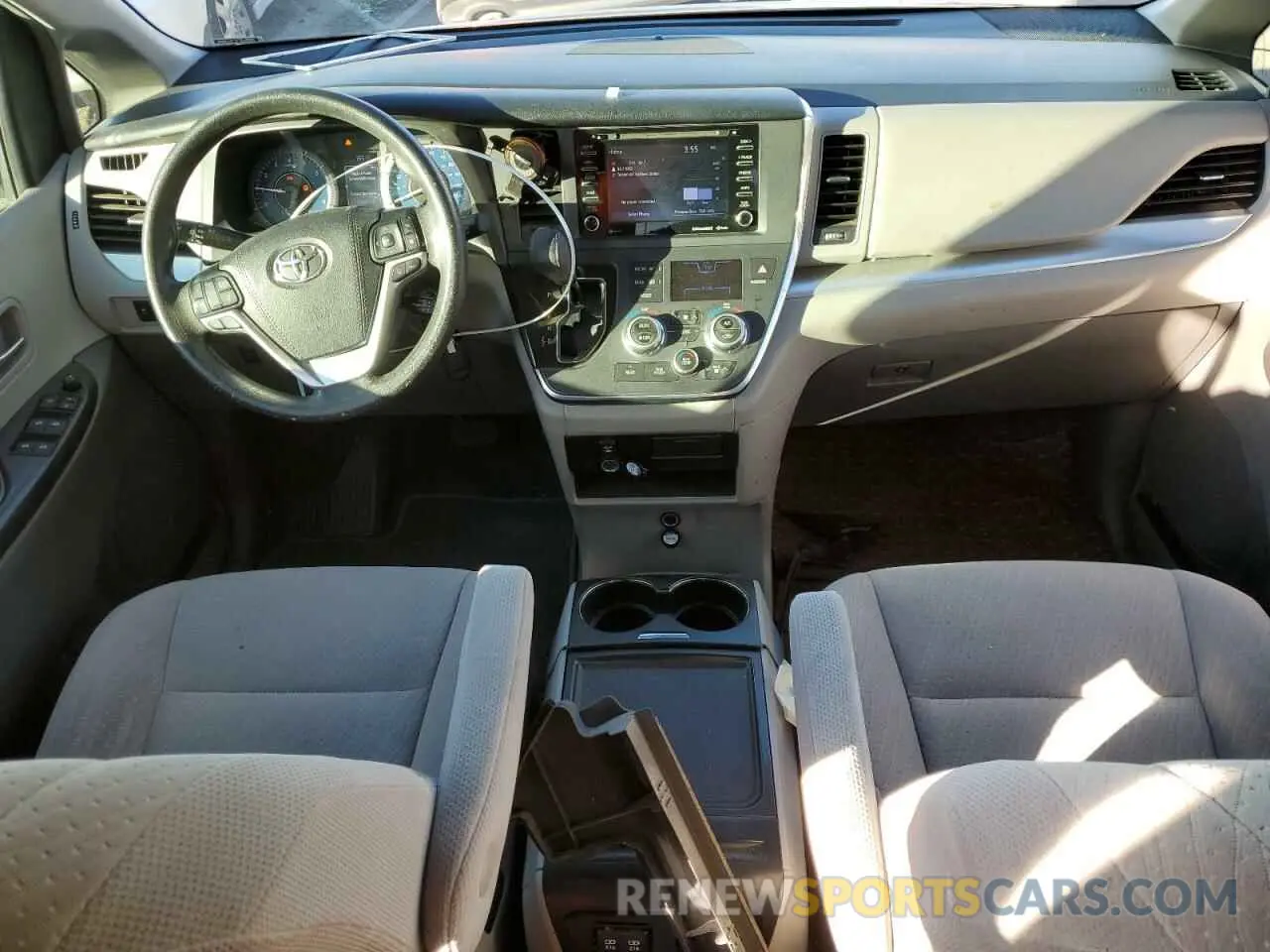 8 Photograph of a damaged car 5TDKZ3DC3KS983311 TOYOTA All Models 2019
