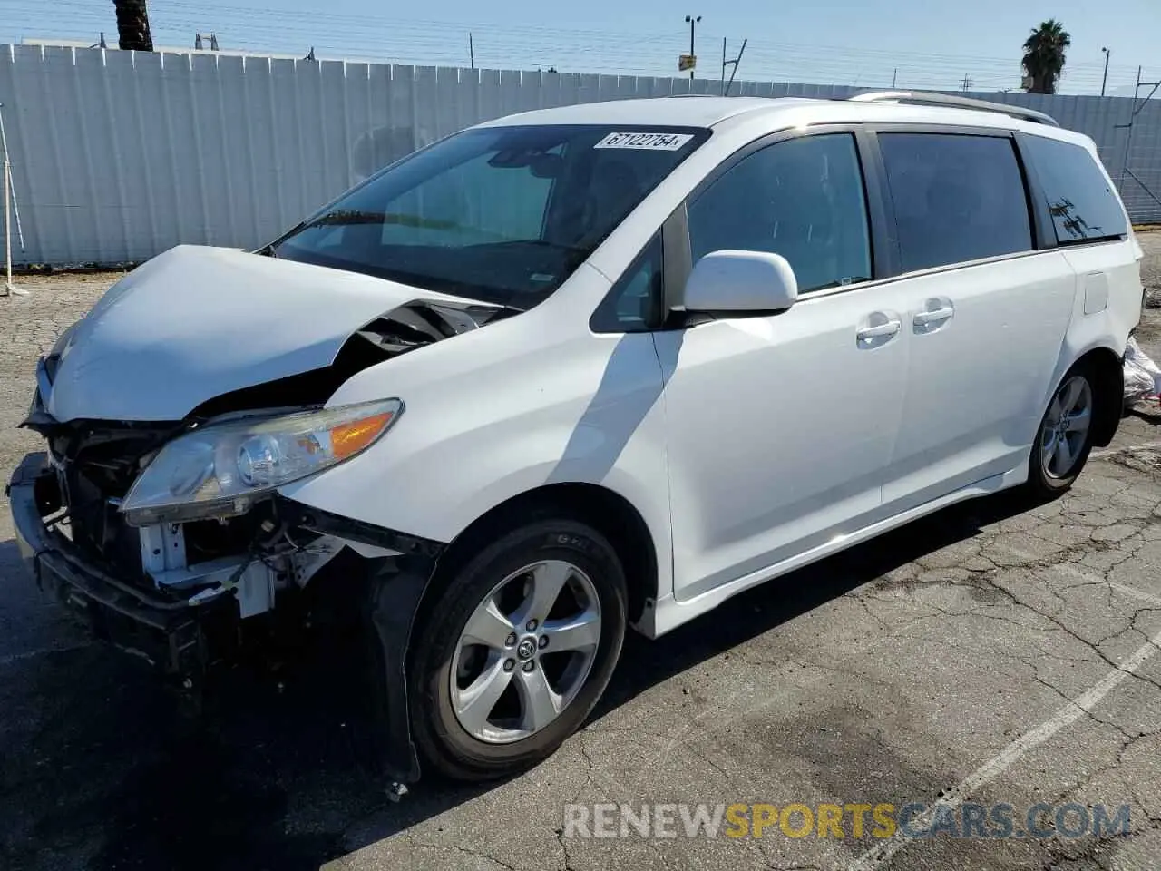 1 Photograph of a damaged car 5TDKZ3DC4KS004072 TOYOTA All Models 2019