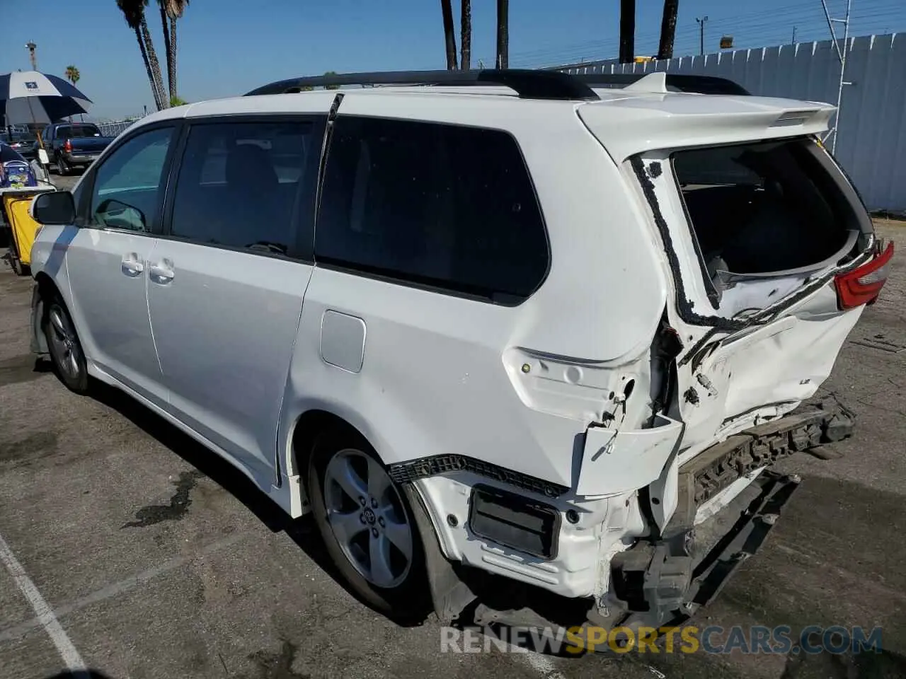 2 Photograph of a damaged car 5TDKZ3DC4KS004072 TOYOTA All Models 2019