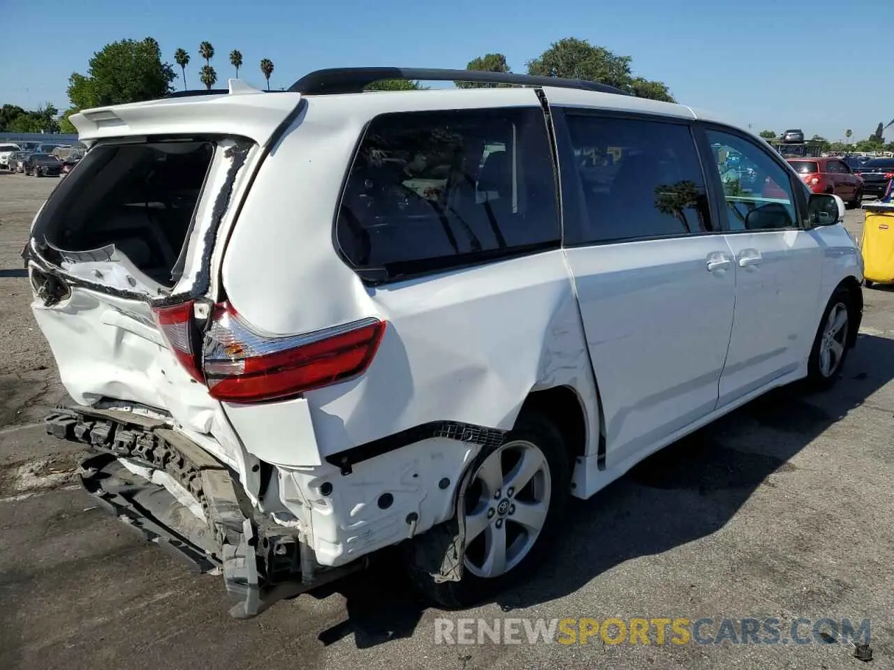3 Photograph of a damaged car 5TDKZ3DC4KS004072 TOYOTA All Models 2019