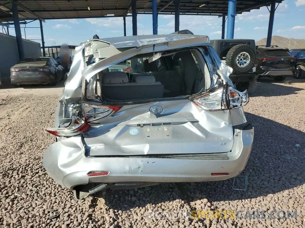 6 Photograph of a damaged car 5TDKZ3DC4KS006579 TOYOTA All Models 2019