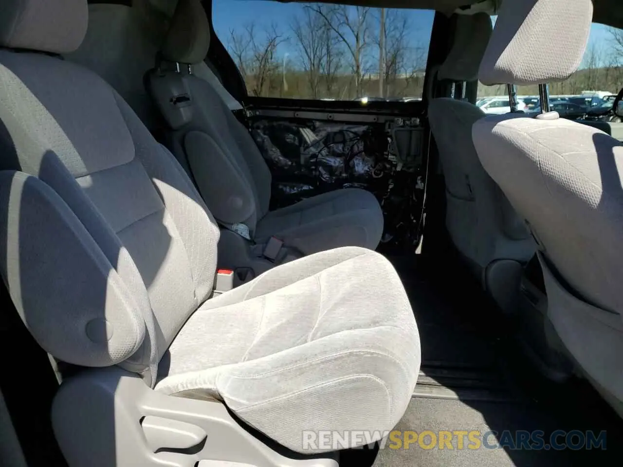 12 Photograph of a damaged car 5TDKZ3DC5KS008521 TOYOTA All Models 2019