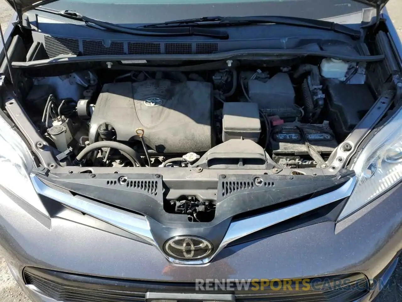 14 Photograph of a damaged car 5TDKZ3DC5KS008521 TOYOTA All Models 2019