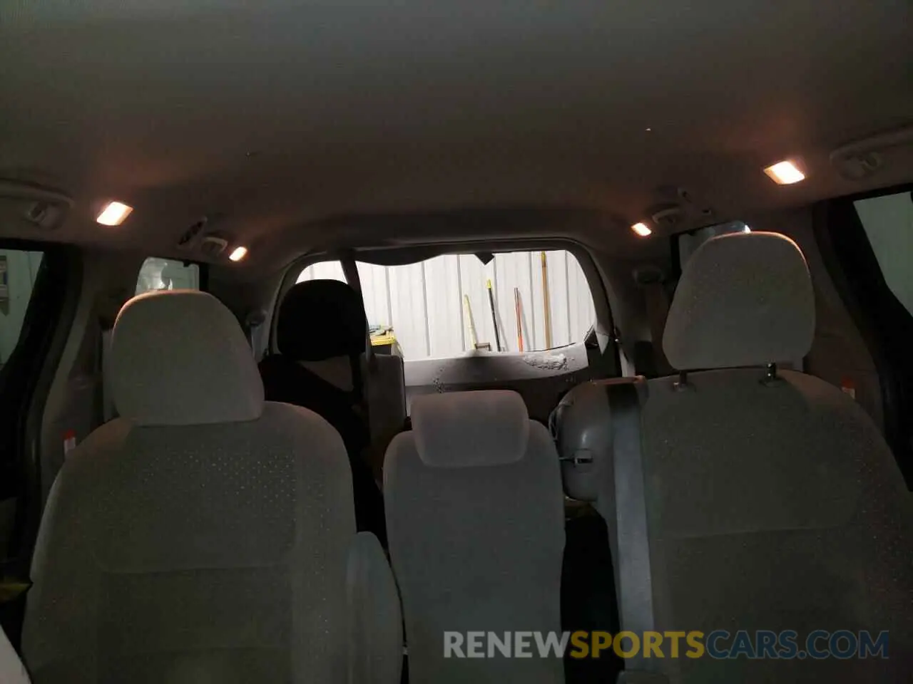 10 Photograph of a damaged car 5TDKZ3DC7KS003451 TOYOTA All Models 2019