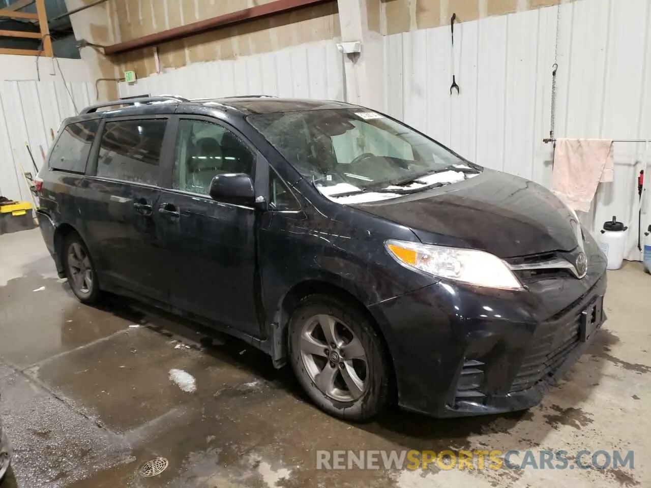 4 Photograph of a damaged car 5TDKZ3DC7KS003451 TOYOTA All Models 2019