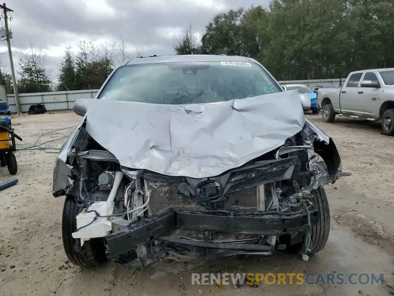 5 Photograph of a damaged car 5TDKZ3DC7KS019908 TOYOTA All Models 2019